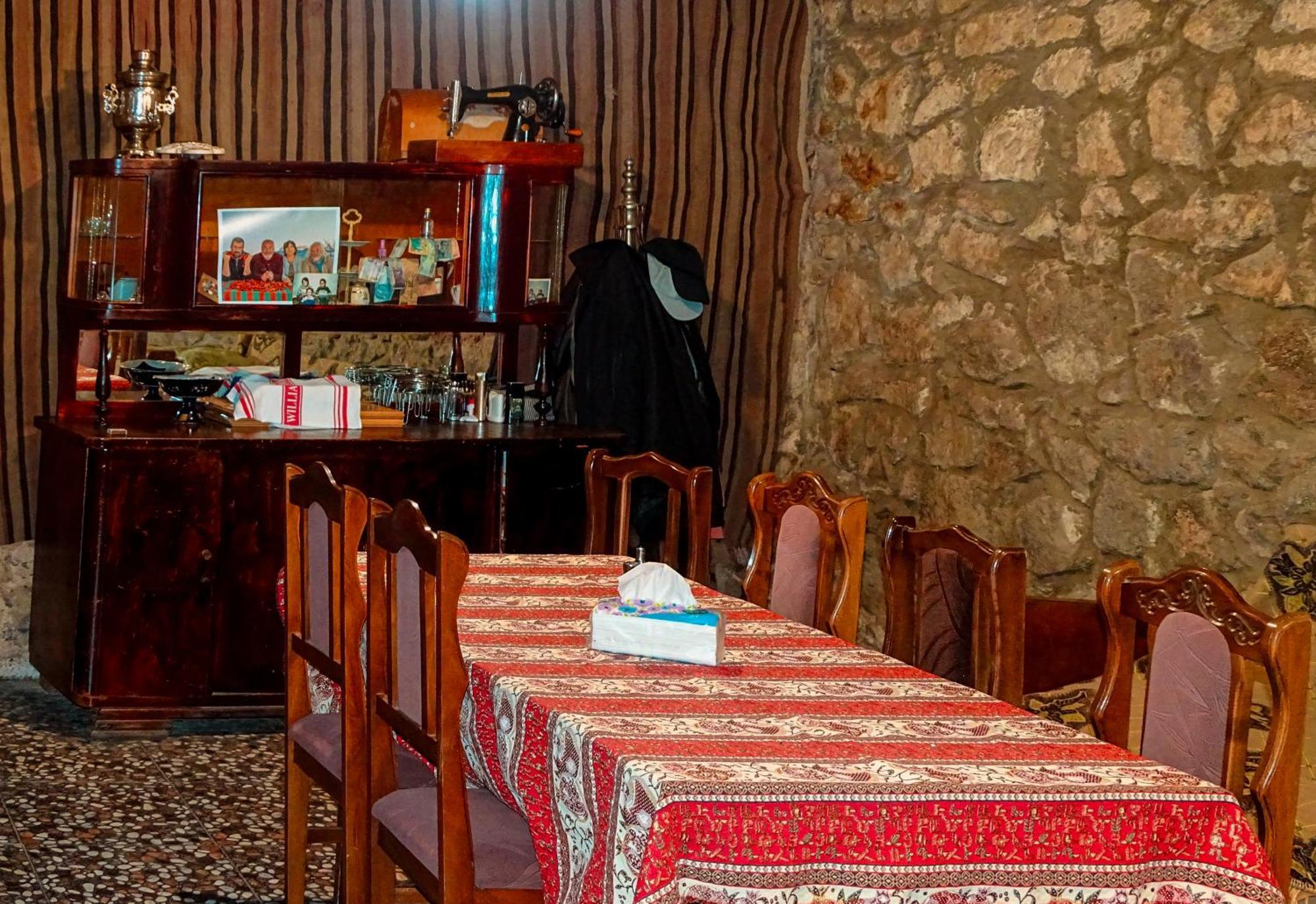 Aspet Hotell Tat'ev Exteriör bild
